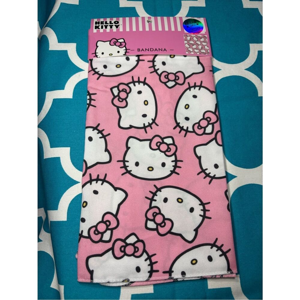 New Hello Kitty Pink Bow Bandana 21” x 21”
